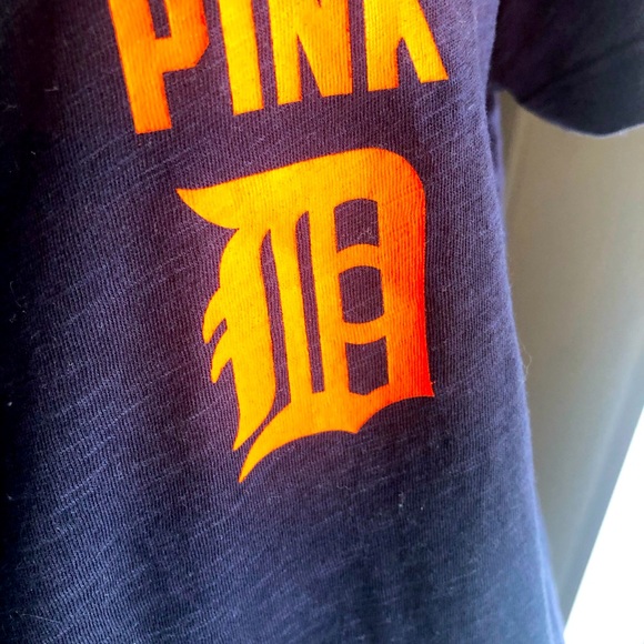 VS Pink Detroit Tigers T-Shirt - Picture 3 of 6